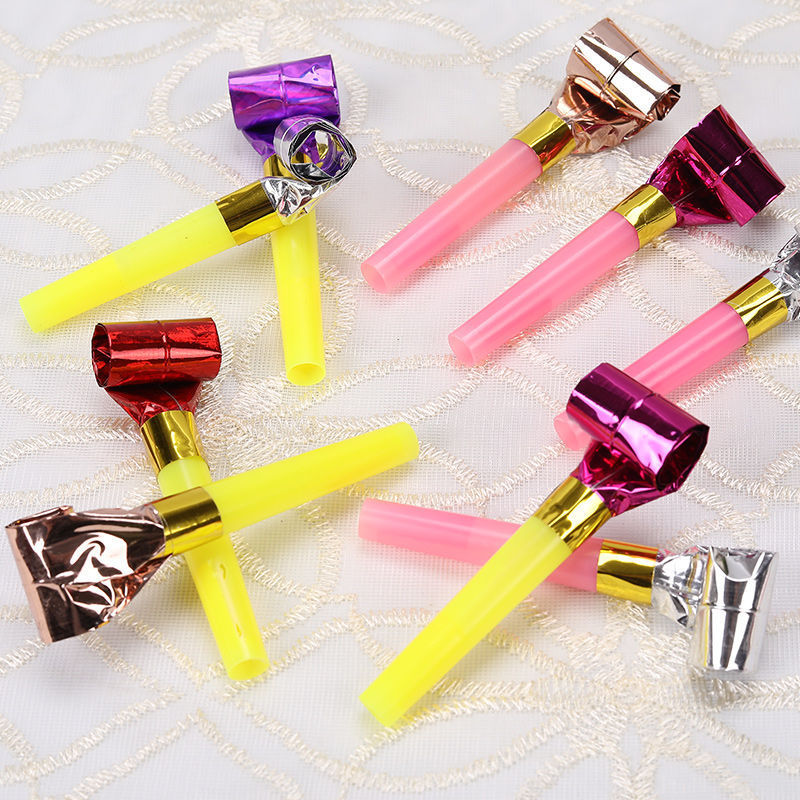 Dragón de juguete infantil con forma de rollo de plástico, ideal para fiestas y cumpleaños.