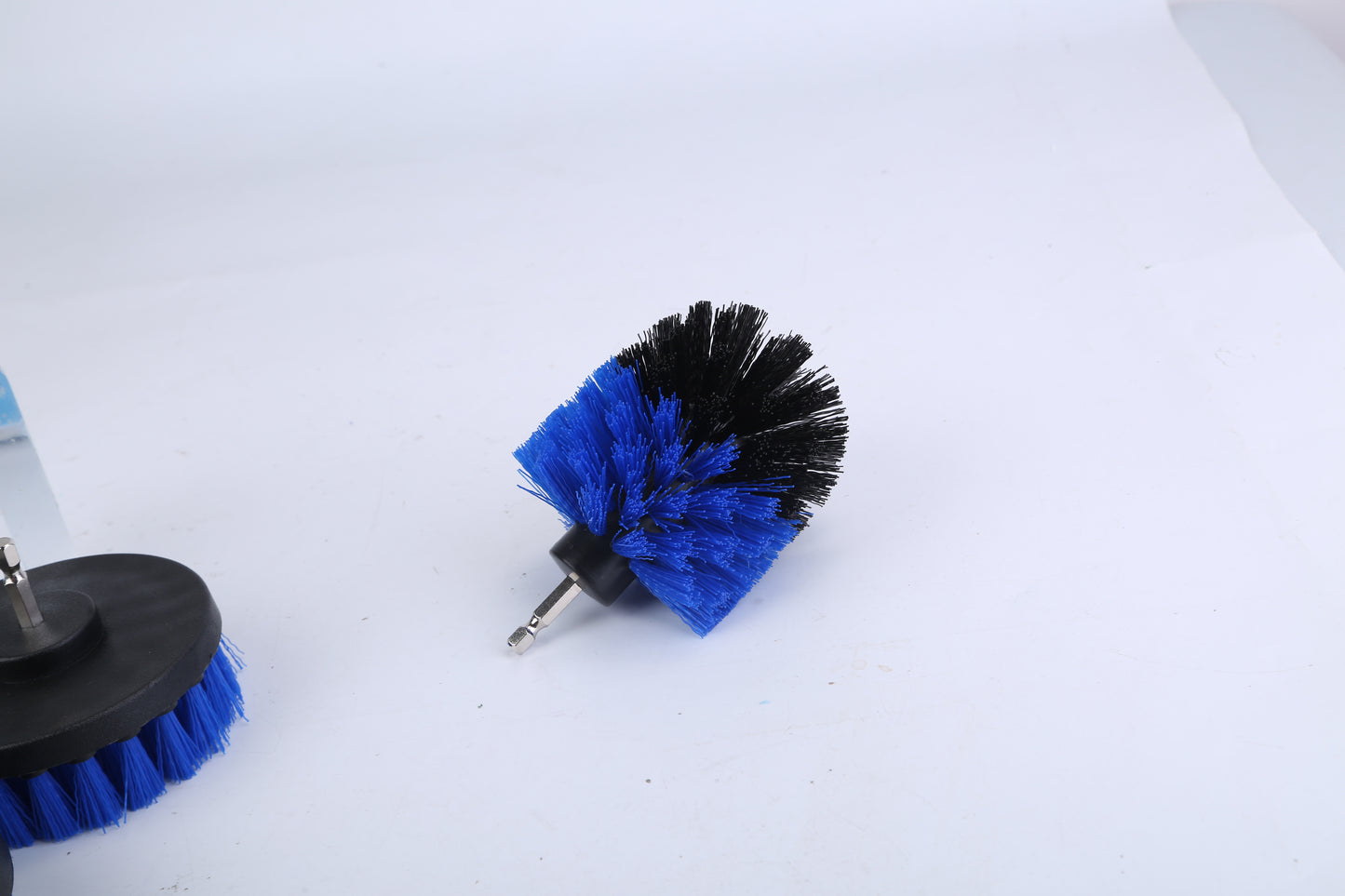 26Pcs Car Detailing Brush Kit Exterior Interior Car Cleaning Set Drill Brush Set Car Buffing Sponge Pads Kit For Cleaning Automobile Interior Exterior Wheels Dashboard